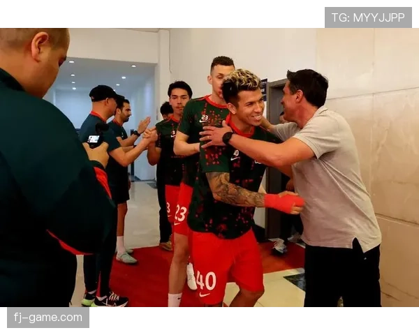 拉莫斯以强悍身体对抗助力球队表现稳步提升