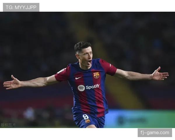 莱万多夫斯基再战C罗，巅峰对决续写不朽传奇