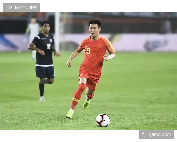 韦世豪又开始“豪掷千金”，球场之外的生活比电视剧还精彩！